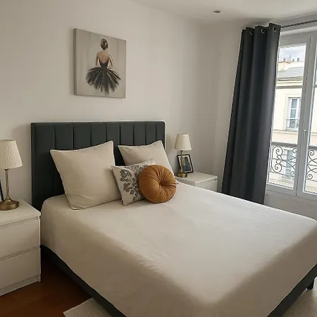 Belle Epoque Bagtinolles Apartment *